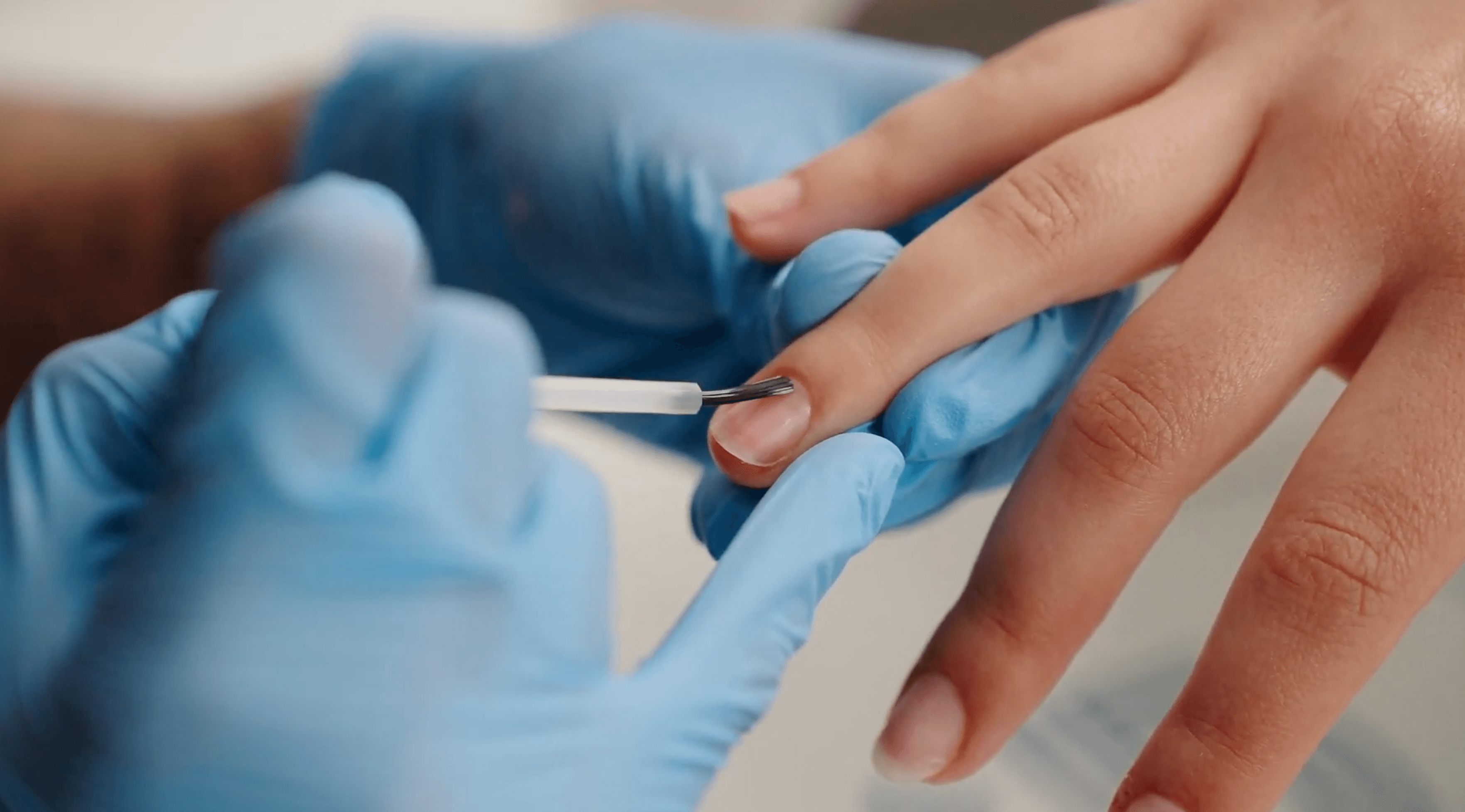 Tratamiento de manos y manicura en VAIG centro estético Montevideo